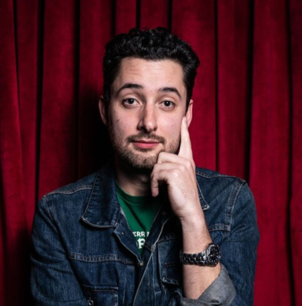 Caleb Synan: A Stand-Up Comedian with Effortless Wit